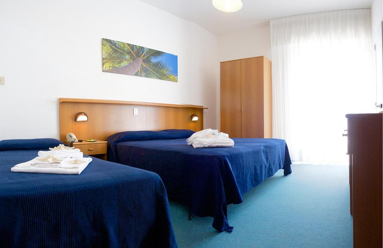 Hotel Palme Park & Beach Included リド・ディ・イエゾロ 部屋 写真