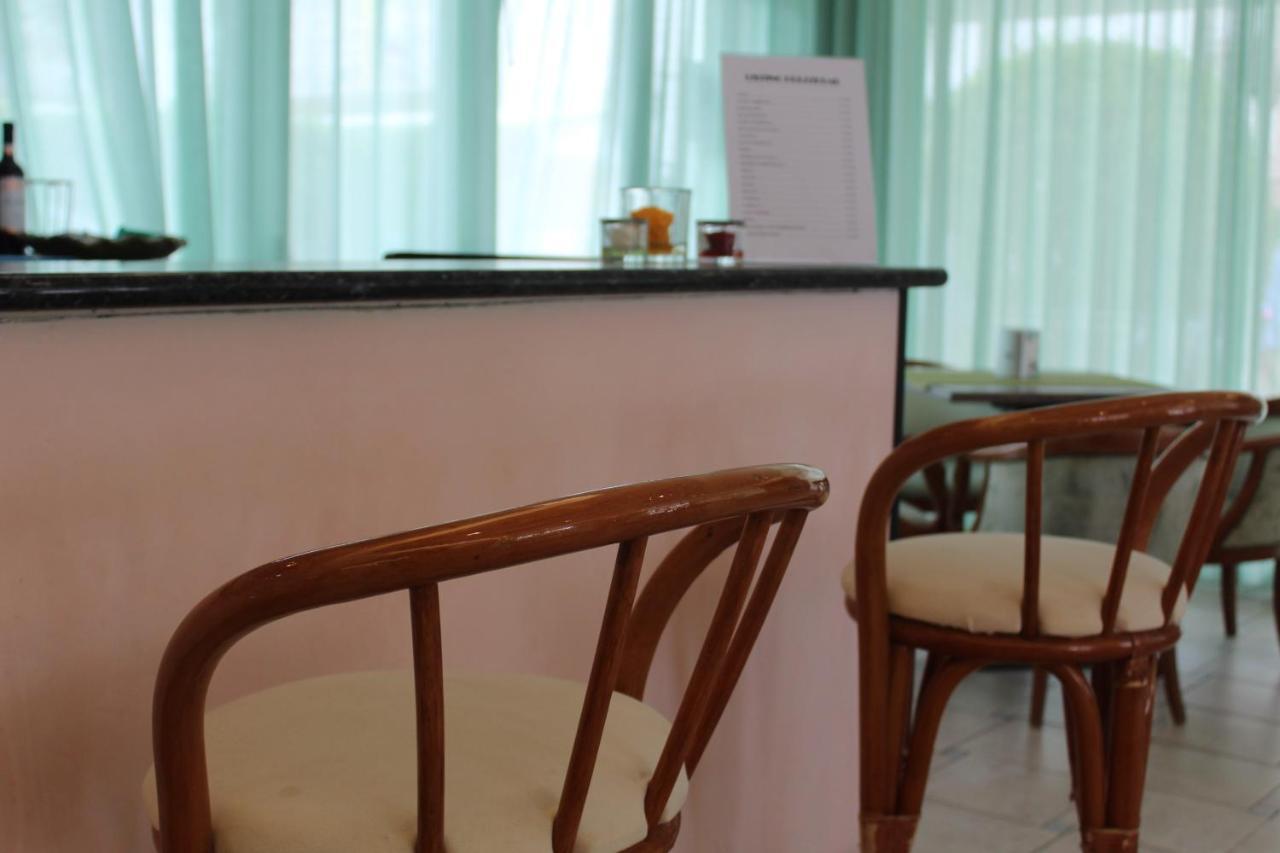 Hotel Palme Park & Beach Included リド・ディ・イエゾロ エクステリア 写真