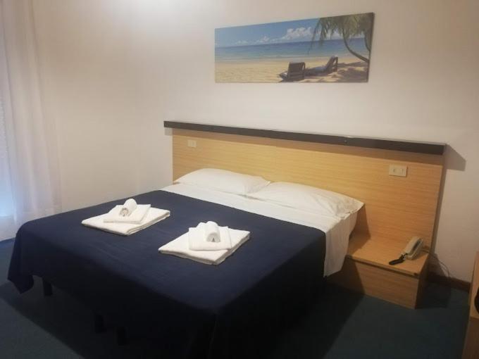 Hotel Palme Park & Beach Included リド・ディ・イエゾロ エクステリア 写真