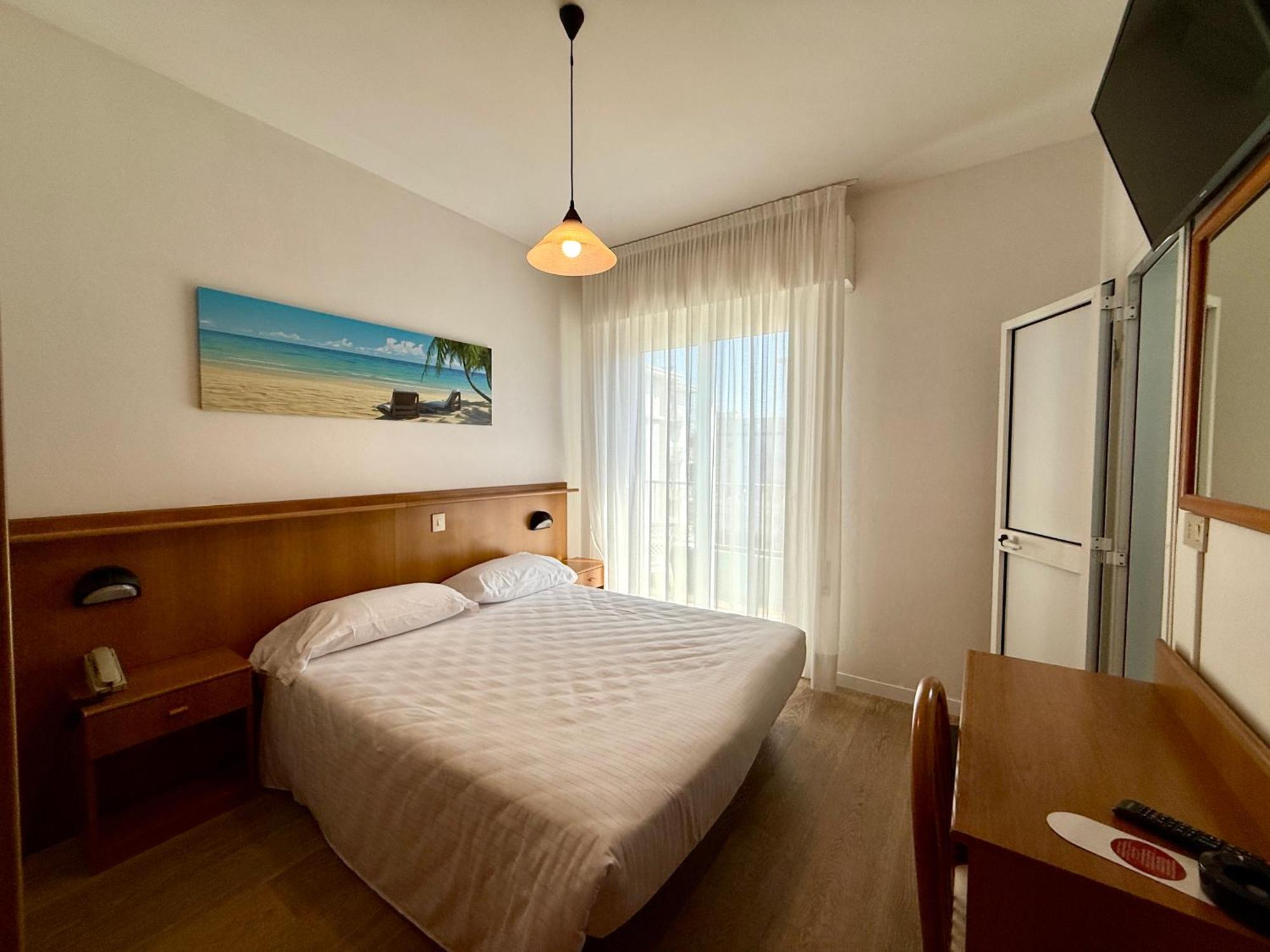 Hotel Palme Park & Beach Included リド・ディ・イエゾロ エクステリア 写真